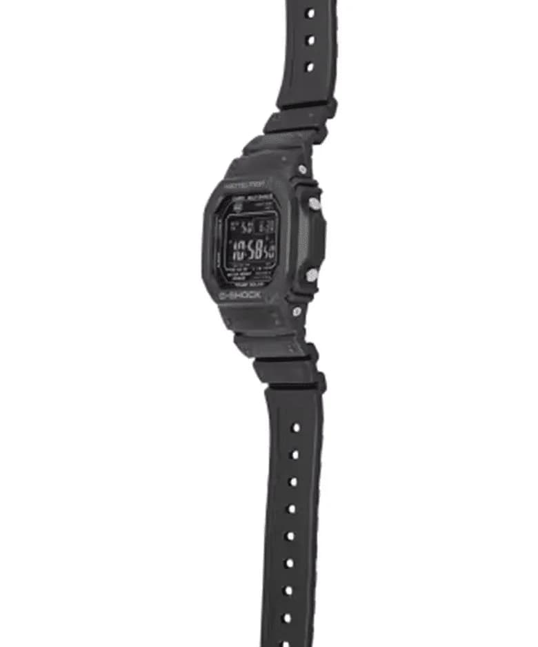 Montre GW-M5610U-1BER G-SHOCK — vue 3